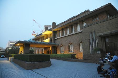 公邸になぜ住まない?野田元首相が菅氏に「わがままだ」