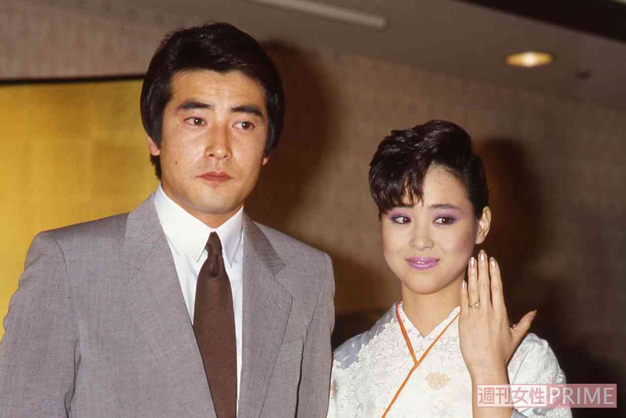 芸能人の結婚会見が見たい!