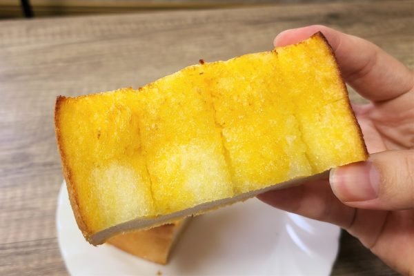 セブン、埼玉でしか買えない高級パンを発売　袋を開けると衝撃の展開が待っていた
