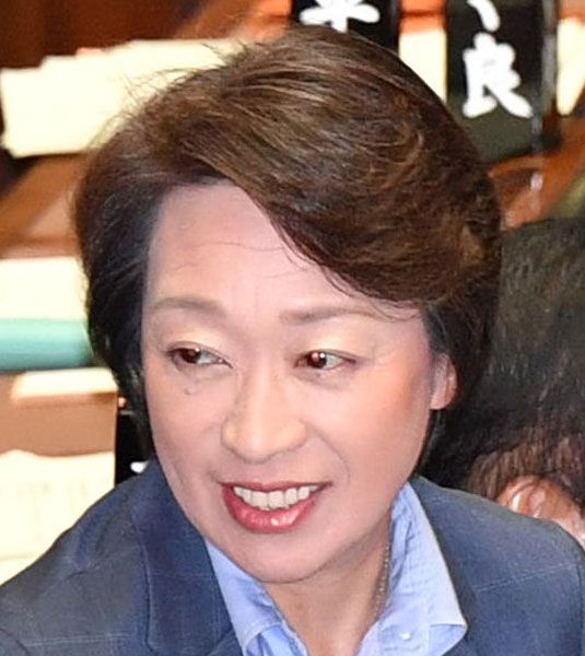 橋本聖子氏の〝キス強要過去〟世界に拡散！五輪専門サイトも報じる(東スポWeb) - goo ニュース