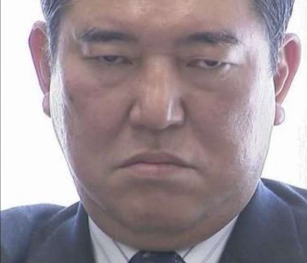 目つきが悪いのが悩み