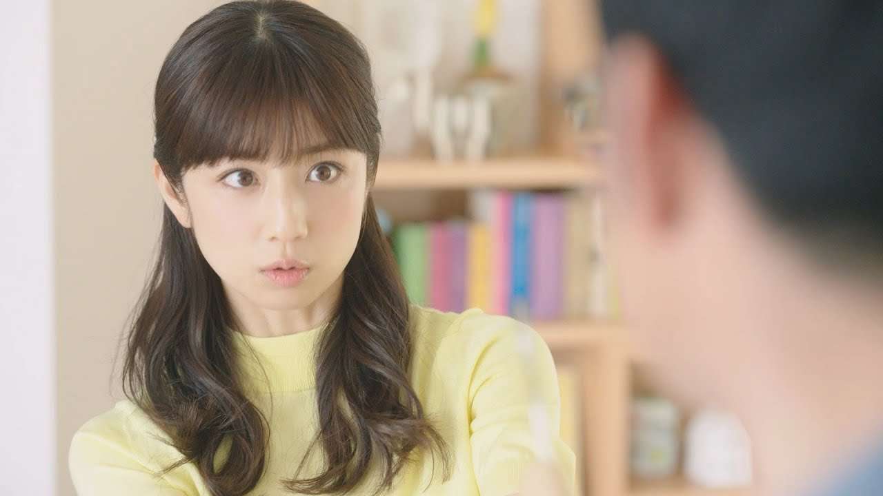 小倉優子、愛する夫とプチ喧嘩！パンツとシャツを奪い合う　『はるやま』新CM「はるやま 疑い篇 i-Shirt」＆「はるやま 事実篇 清潔パンツ」 - YouTube