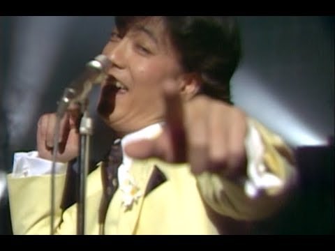 【放送事故】沢田研二 - 勝手にしやがれ (1977年5月23日放送) - YouTube