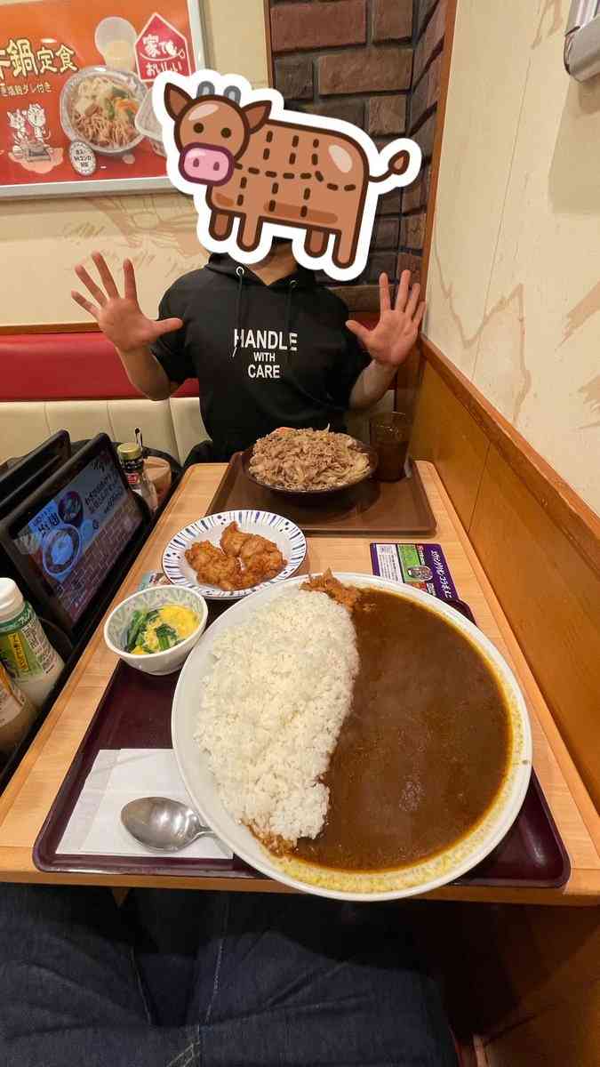 いろんなデカ盛りの写真が見たい！