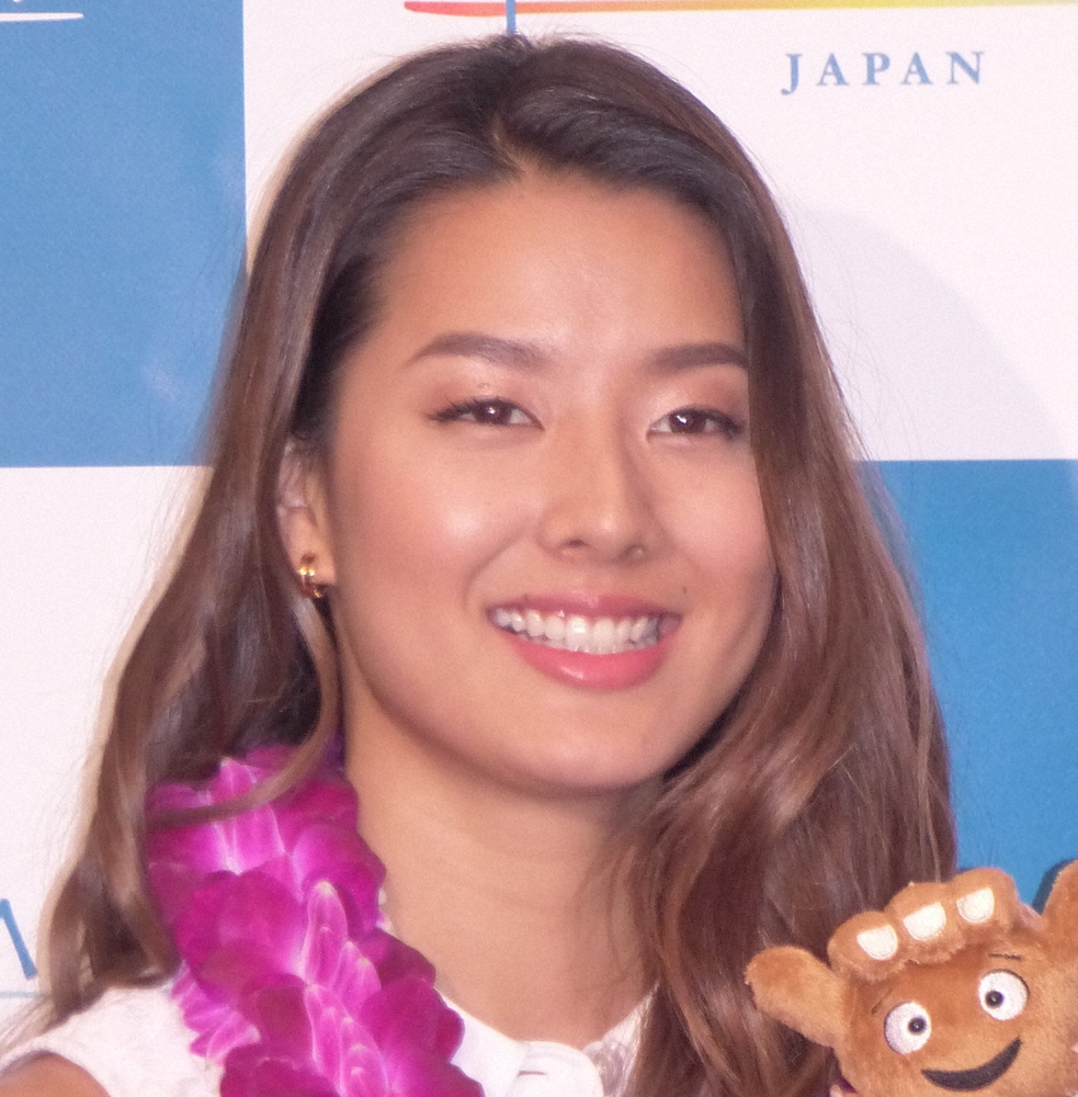 すみれ　1000万円高級車に乗り込む姿に反響「格好良すぎる」「男前」― スポニチ Sponichi Annex 芸能