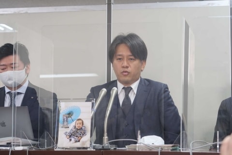 乳児死亡で「ベッドガードに欠陥」とメーカーを提訴…両親「安全性考えるきっかけに」（弁護士ドットコムニュース） - Yahoo!ニュース