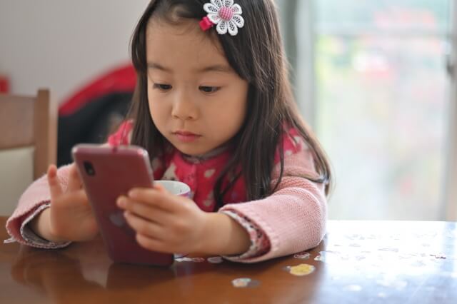 小学生の「将来の夢はYouTuber」を却下する教員　「YouTuberは頭が悪いからダメ」と受け取る子どもたち | キャリコネニュース