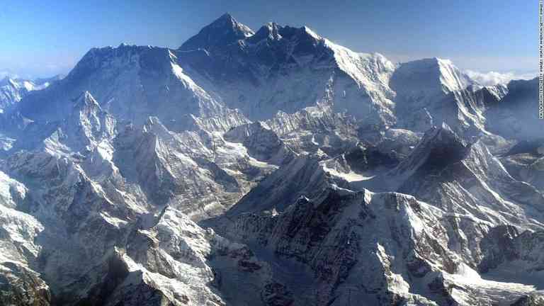 CNN.co.jp : ヒマラヤ山脈、温暖化で広大な氷河が解ける恐れ　壊滅的影響も