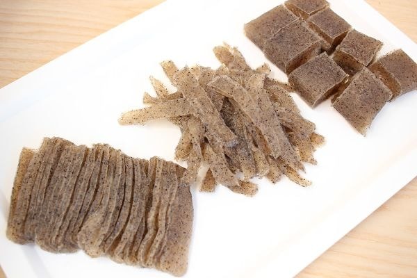 コリコリ食感でお肉の代わりになる！『冷凍こんにゃく』の活用法 | レシピサイト Nadia | ナディア - プロの料理家のおいしいレシピ