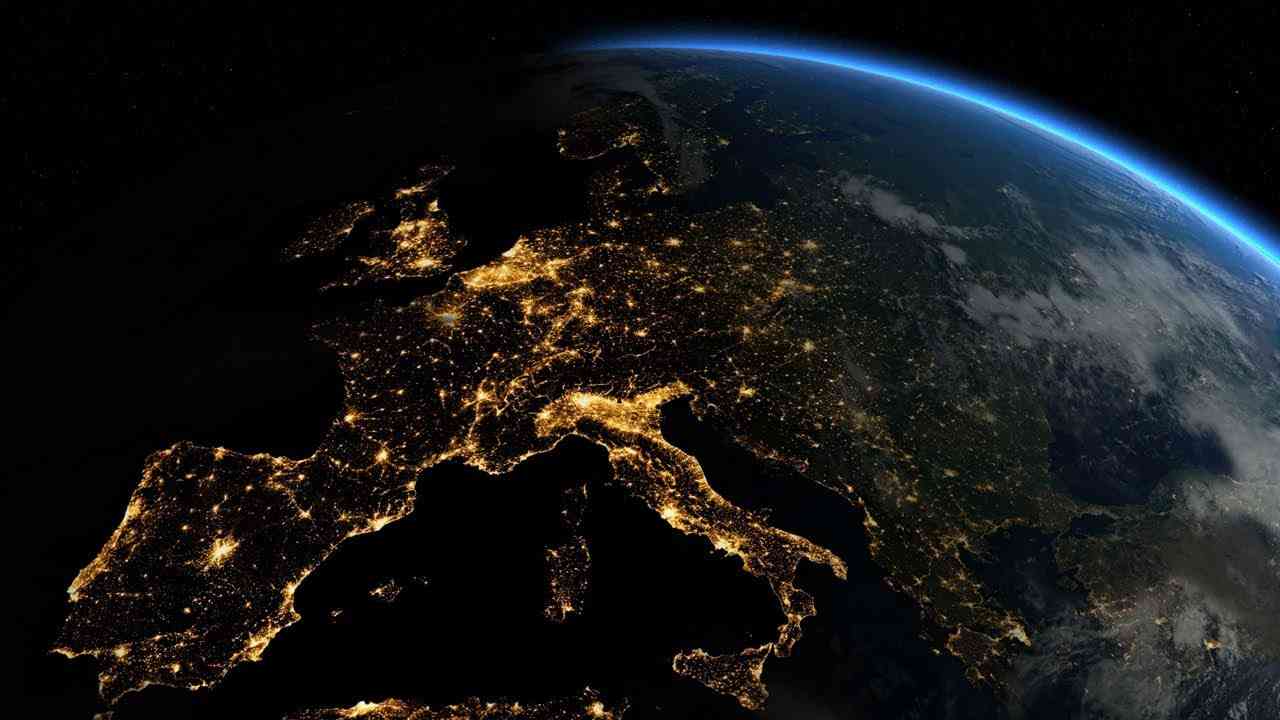 Earth Views: Earth From Space Seen From The ISS - YouTube