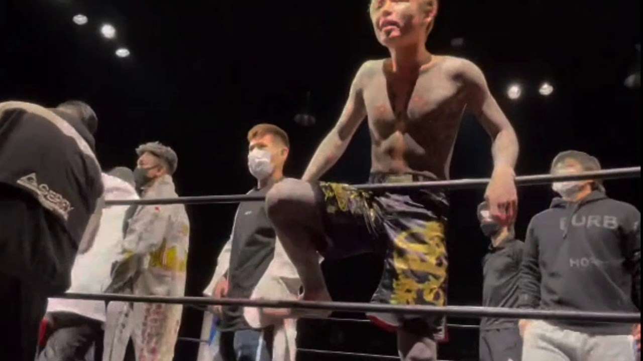 スーパークレイジー怒り爆発！！よりひとクソくだらなくて草 - YouTube