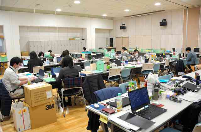 定員超える感染患者の入院許可　自宅療養急増で緊急対応（朝日新聞デジタル） - Yahoo!ニュース