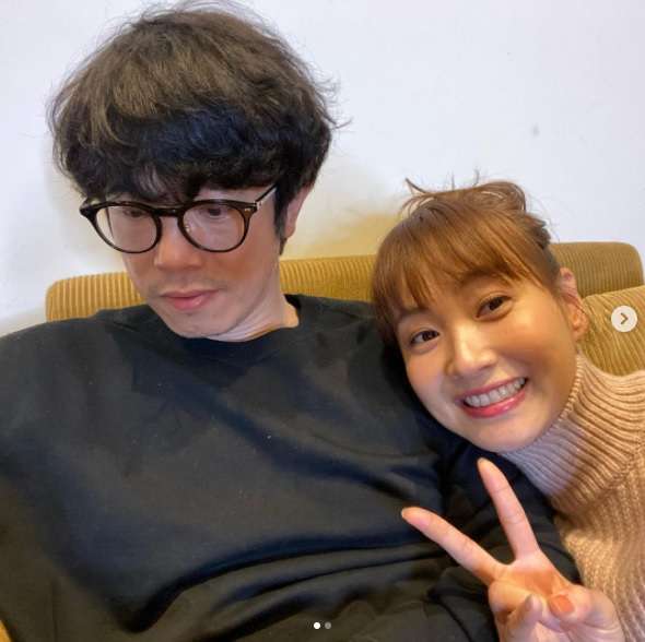 藤本美貴&庄司智春の夫婦仲良しショットに「らぶらぶや~」「ほのぼのします」の声