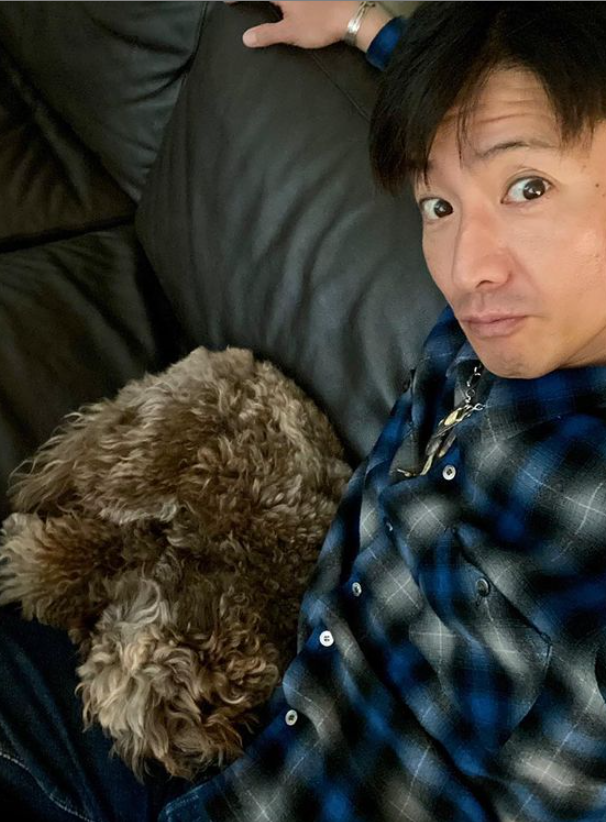 木村拓哉「スタイリングなしのボサッとヘア」な超プライベートショットに大反響、驚異の20万いいね…！
