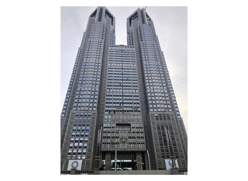 「下着の色は？」教え子にメール、都教委が懲戒免職 - 産経ニュース