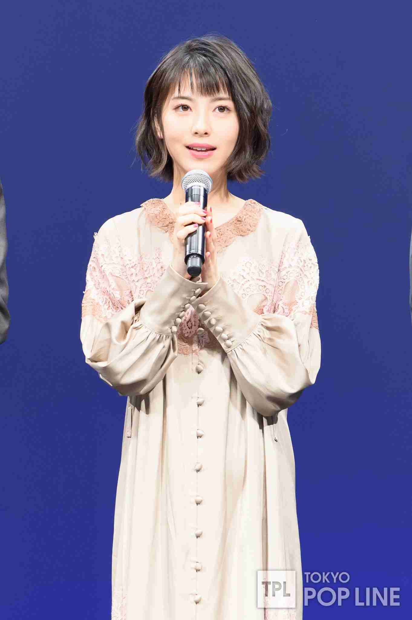 女優の舞台挨拶衣装を貼るトピPart4