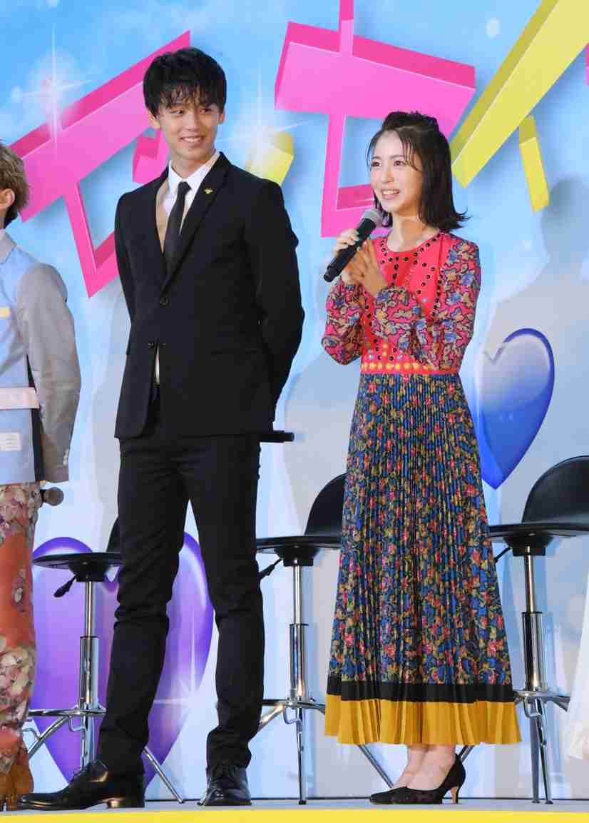 女優の舞台挨拶衣装を貼るトピPart4