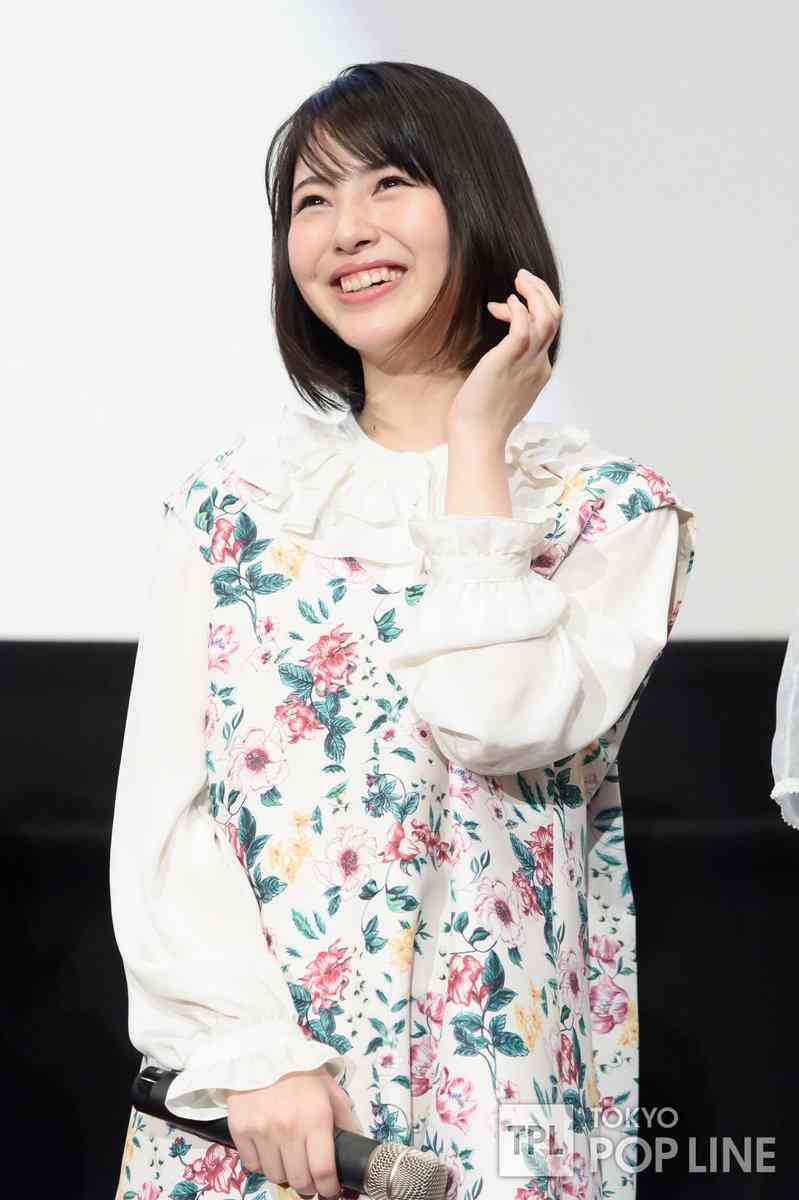 女優の舞台挨拶衣装を貼るトピPart4