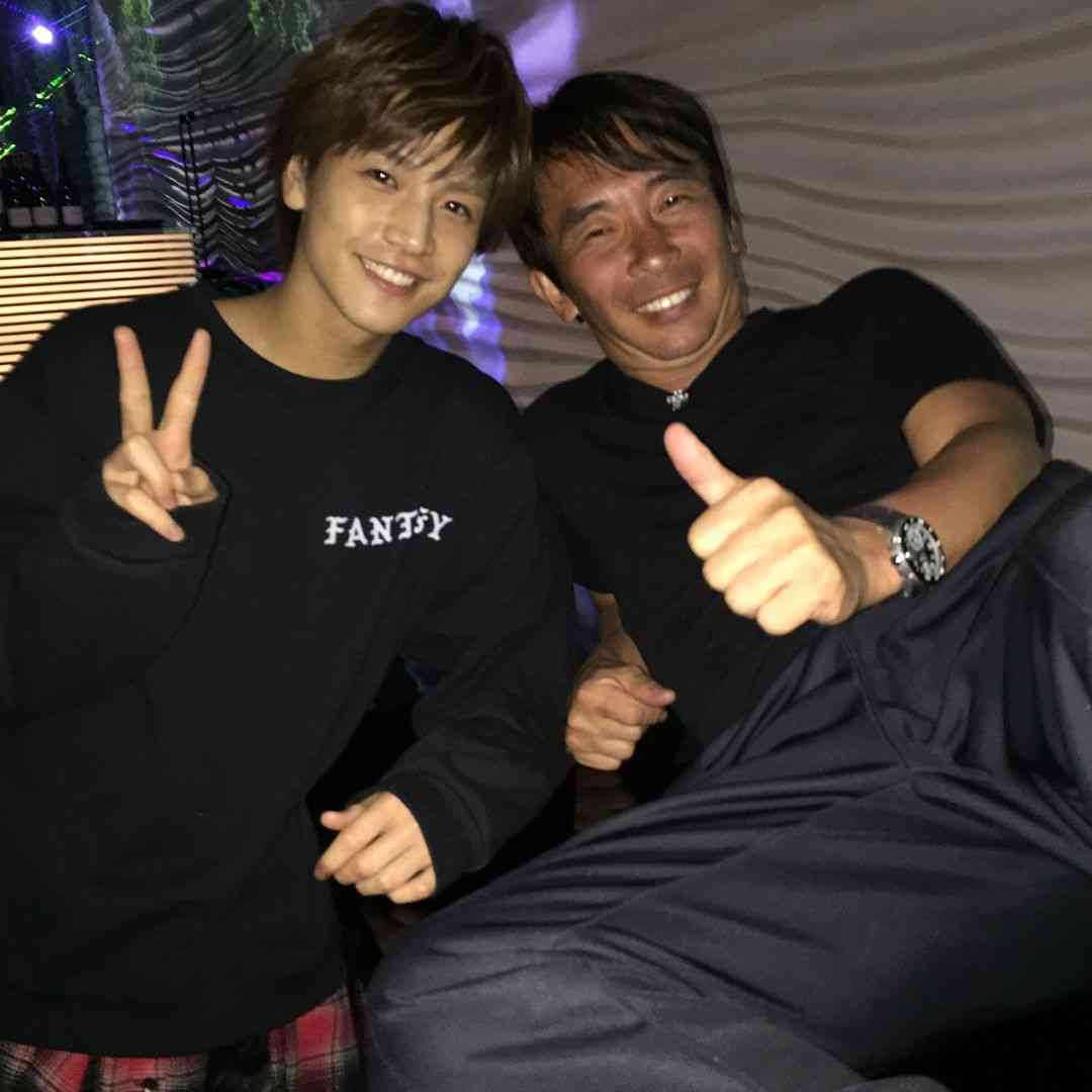 有名人の仲良しツーショットの画像