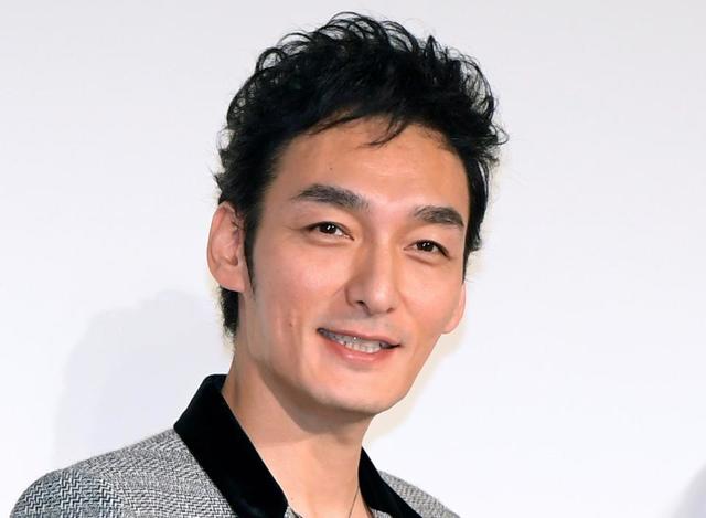 草なぎ剛が電撃婚！ お相手は一般女性…愛犬クルミの誕生日に婚姻届提出