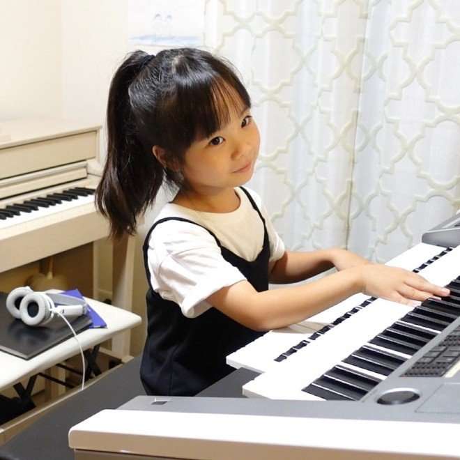 【天使キッズ】号泣する大人続出、エレクトーンの天才少女の演奏に1億回再生「嘘でしょ…本当に7歳だよね？」 | ORICON NEWS