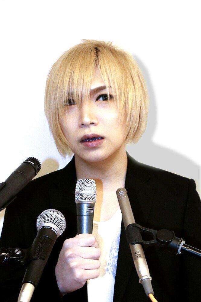 鬼龍院翔、報道各社へ「神対応」　ネットニュース見かねて「汎用性の高い」自分の写真送る: J-CAST ニュース