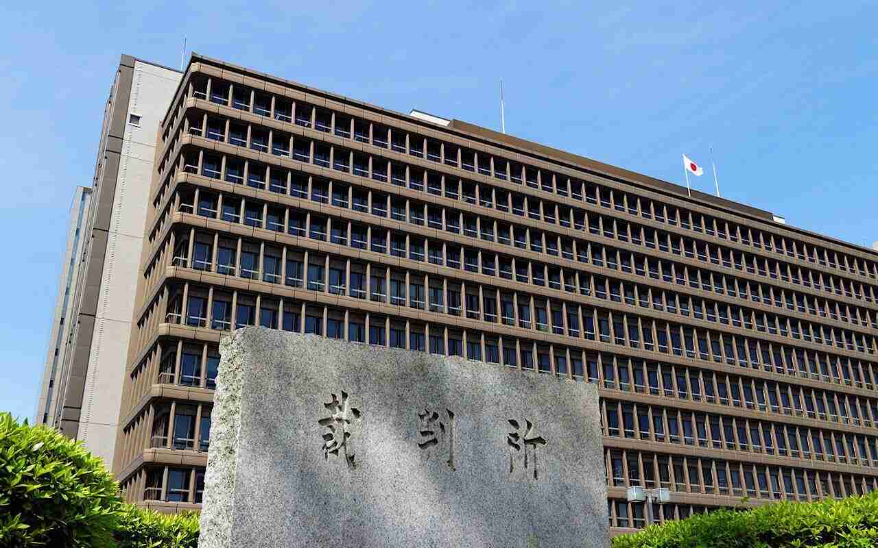 「性被害は300人規模」睡眠薬を飲ませて準強制性交も　大阪わいせつ教師“誘惑の手口”《懲役20年》 | 文春オンライン