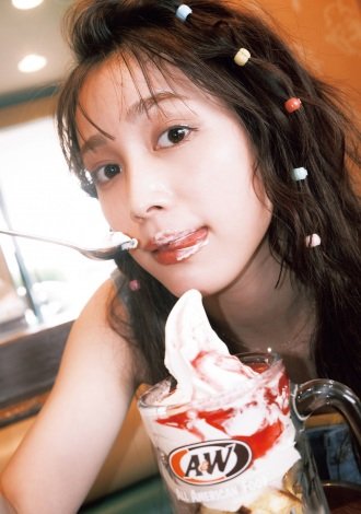 中村ゆりか、「あざとい」はほめ言葉? 「ポジティブに受け取っています」