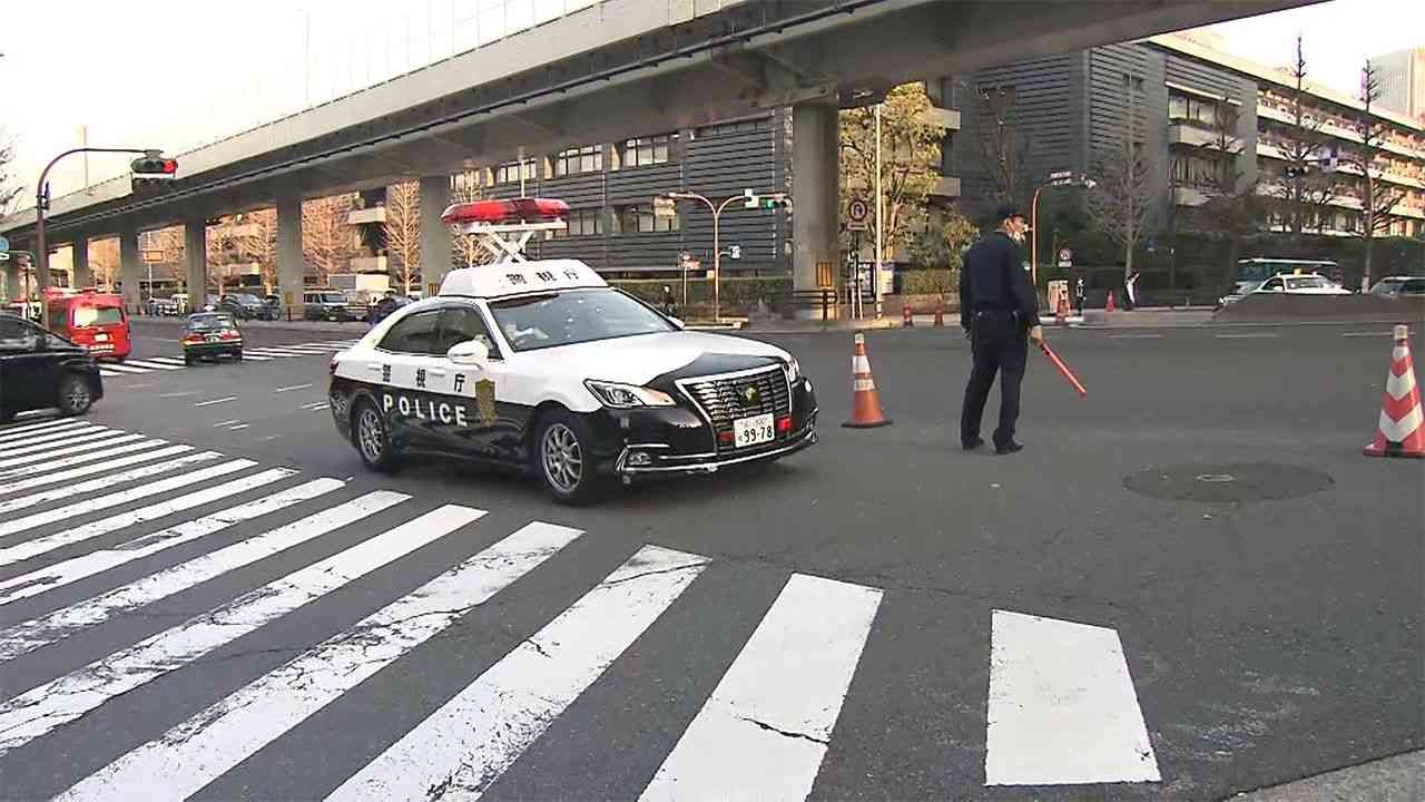 皇居近くで“異臭騒ぎ”「ガスの臭いがする」と通報