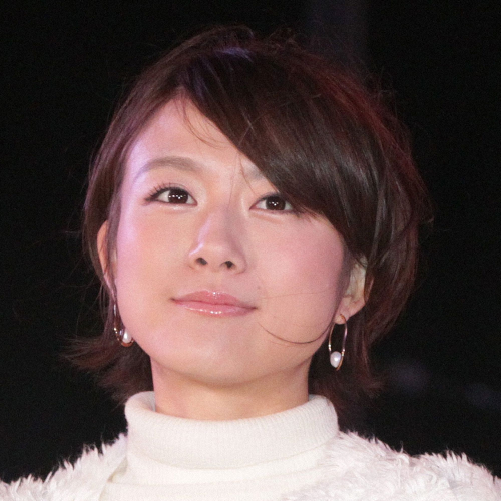 大島由香里　変顔ショットで写真集再重版報告「いい顔してる～」「悪可愛い」の声― スポニチ Sponichi Annex 芸能
