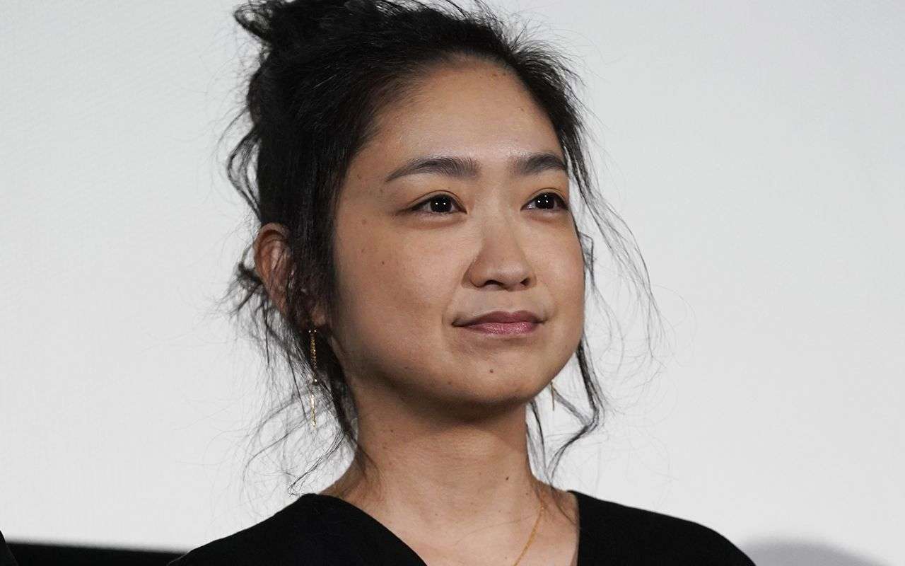 ほぼスッピンで過ごし、酒とラーメンが大好き…池脇千鶴39歳の私生活 | 文春オンライン