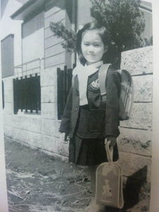 幼少期の写真でどの芸能人か当てるトピ