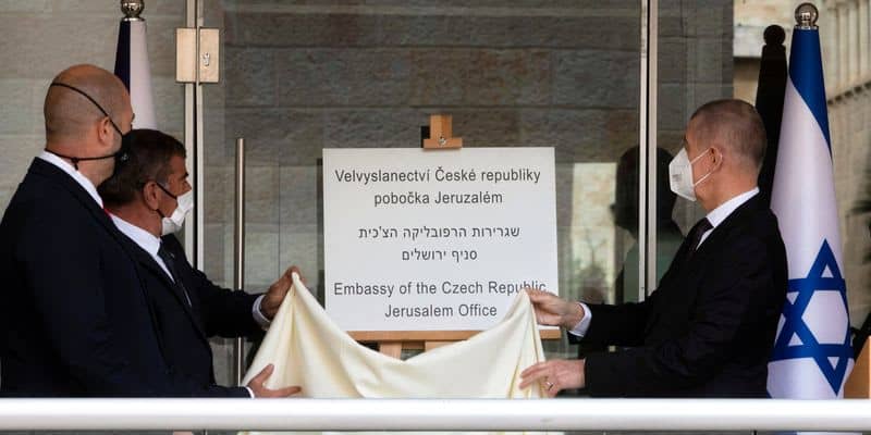 チェコがエルサレムに外交事務所、パレスチナ自治区が非難 ｜ ロイター