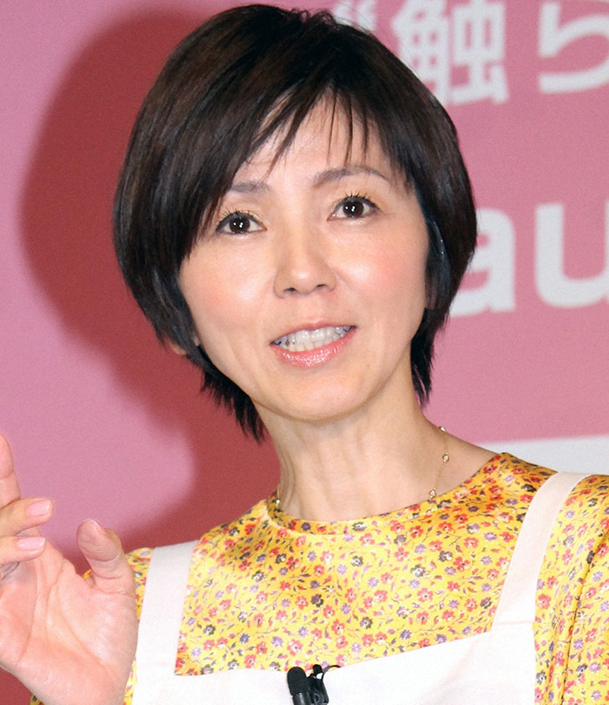 渡辺満里奈「春なので気分転換」パーマかけた新ヘアスタイルに反響「いつまでもかわいらしい」― スポニチ Sponichi Annex 芸能