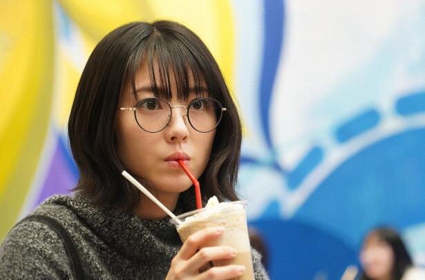 浜辺美波が春を迎え 髪の毛切りました ガールズちゃんねる Girls Channel