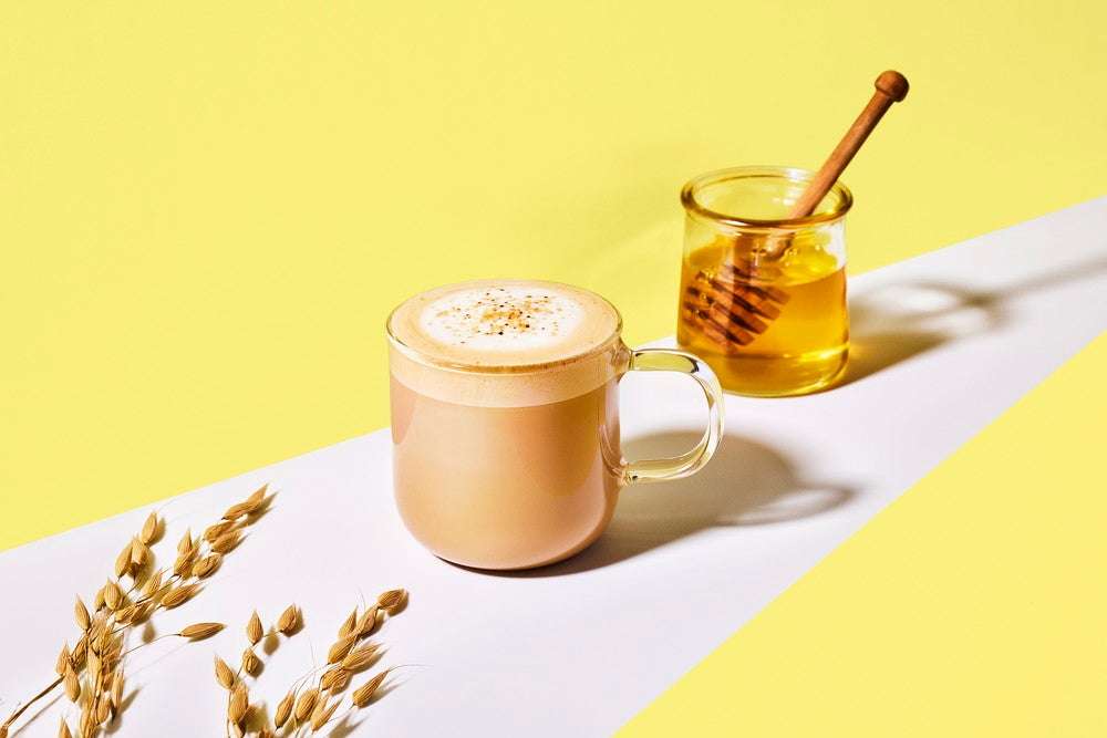 スタバ「バナナンアーモンドミルク フラペチーノ」「ハニー オーツミルク ラテ」春らしい新作ビバレッジ登場