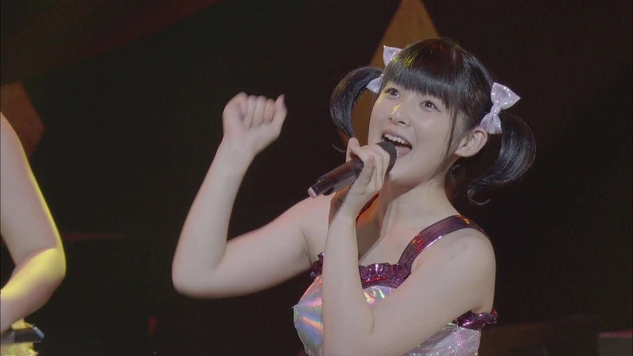 Berryz工房　イナズマイレブンメドレー - YouTube