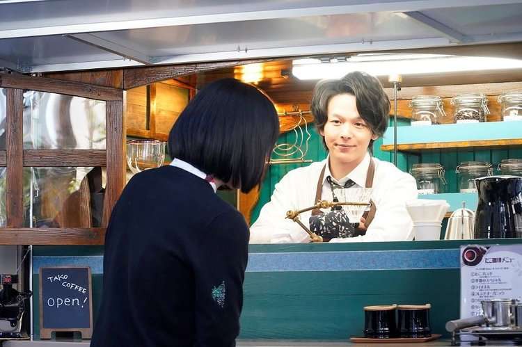 中村倫也「人の話を聞くのが好きな子だった」　『珈琲いかがでしょう』はやっぱりハマり役 | ORICON NEWS