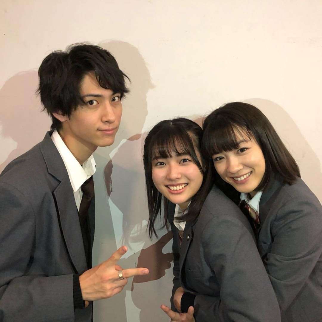 有名人の仲良しツーショットの画像