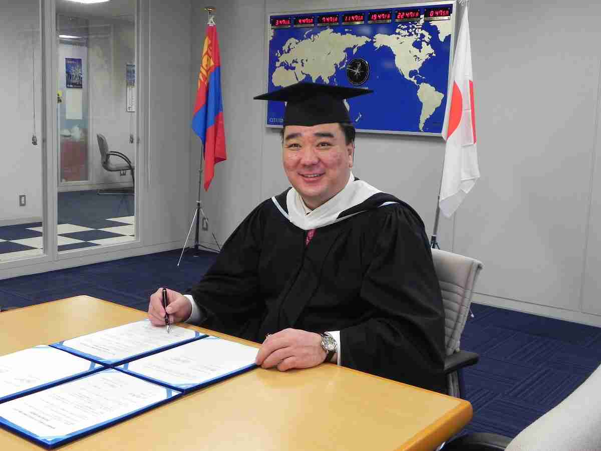 元日馬富士が優秀論文賞を受賞…城西国際大大学院を修了「相撲道に感謝」