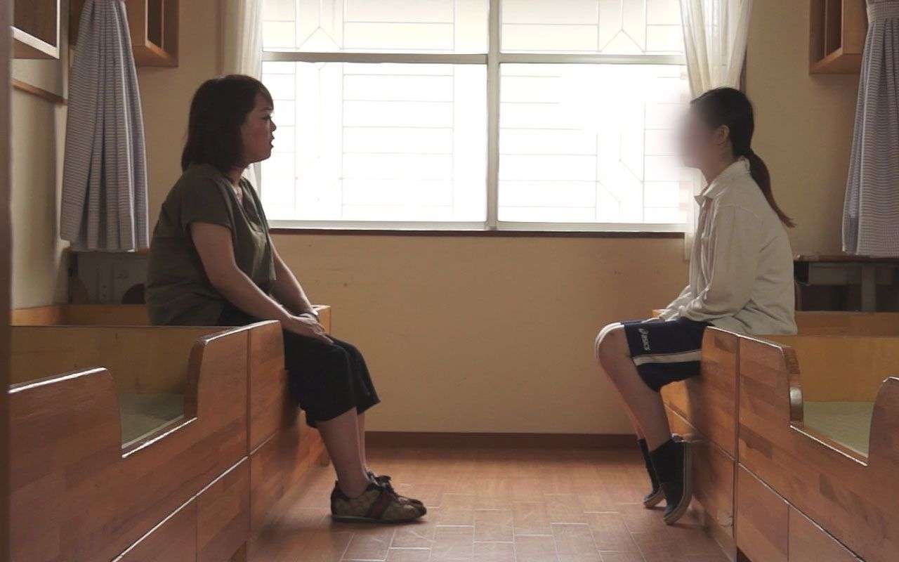 “少年院でご飯を1日3食食べると初めて知った”　「普通」がわからない少女たちのリアル | 文春オンライン