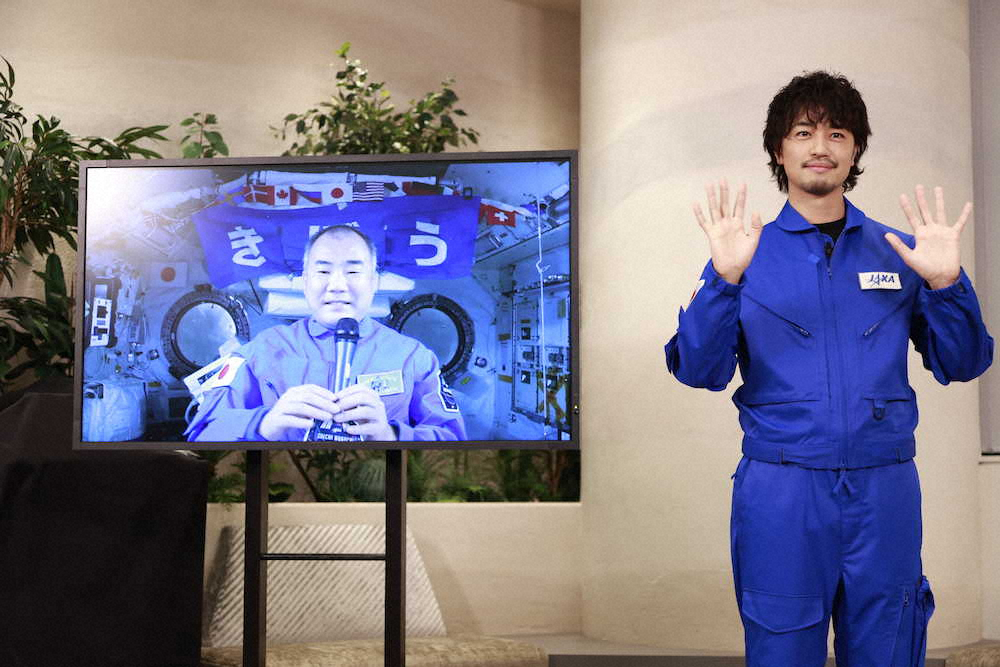 斎藤工　国際宇宙ステーション滞在中の野口聡一氏と交信、「作品拝見してます」に驚き― スポニチ Sponichi Annex 芸能