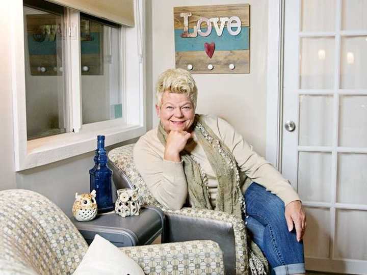 老後資金のために広さ19平方メートルの家に住み始めた女性、