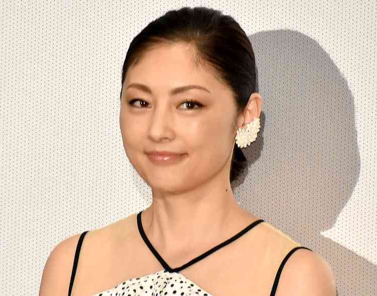 常盤貴子の所属事務所、聖火ランナー辞退経緯を報告「舞台への出演が決まっていたため」 | ORICON NEWS