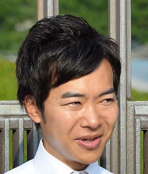 また寝てた？ 音喜多議員に居眠り疑惑　立花党首の公開質問に「目をつぶって拝聴していた」