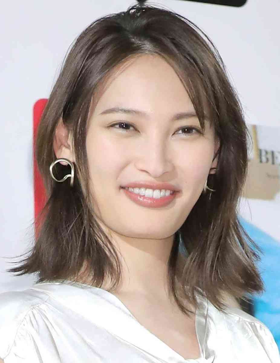大政絢主演で「ひとりで飲めるもん！」実写ドラマ化　コナリミサトがビジュアルに太鼓判