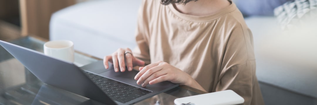 なぜ日本企業だけ「テレワークによって生産性が落ちる」のか？ その根本的な理由（加谷 珪一） | 現代ビジネス | 講談社（1/4）