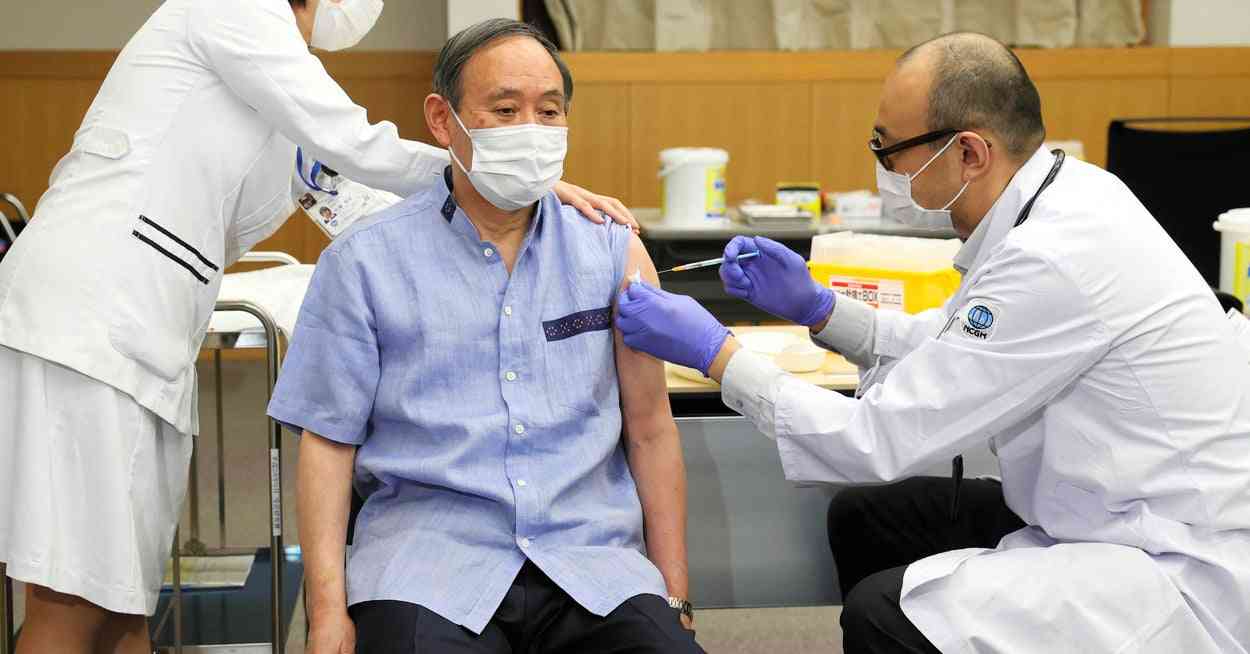 「菅首相がうったワクチンは偽物」「ワクチンの中身は水銀」「添加物で肝臓が空洞化」は本当なの？専門家の見解は…