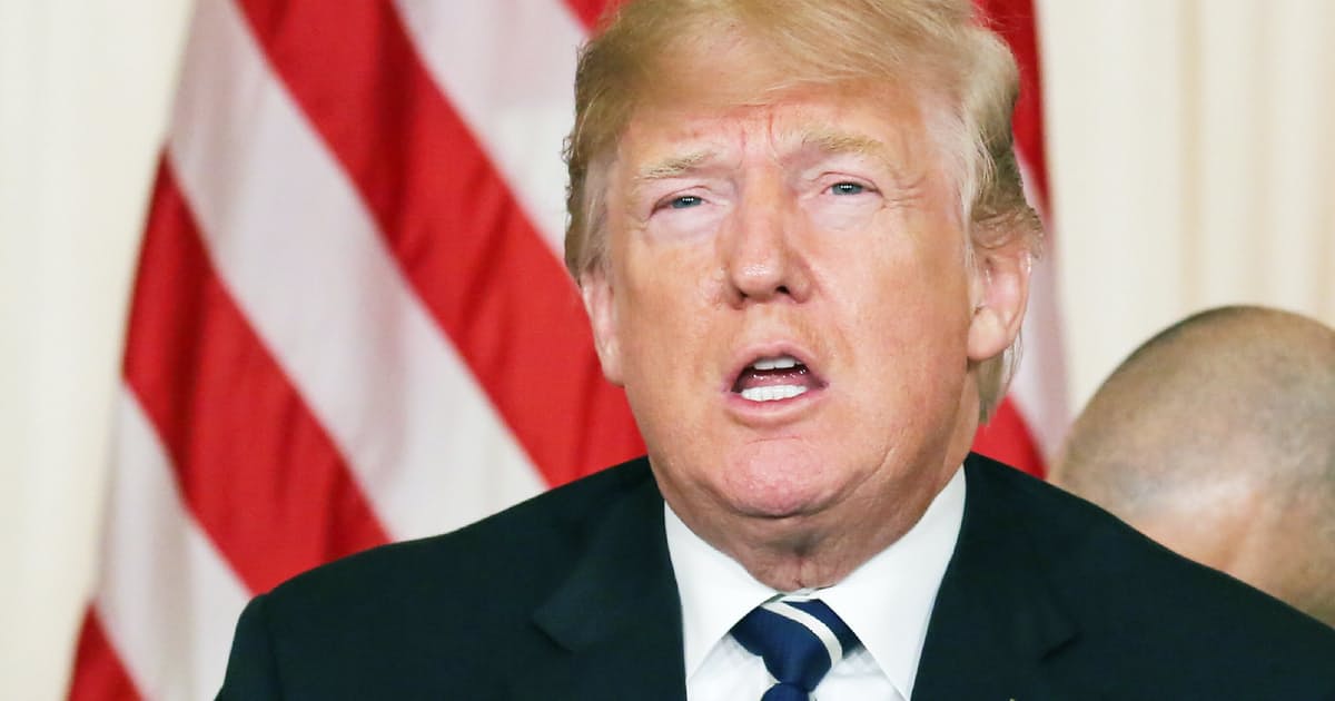 ロシア疑惑、捜査大詰め　トランプ政権の命運左右: 日本経済新聞