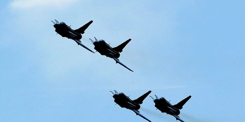 「記録的な数の」中国軍機、台湾の防空識別圏に侵入 ｜ BBC NEWS JAPAN